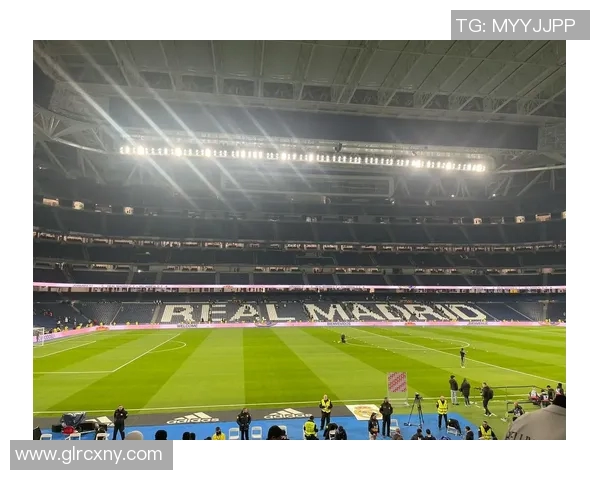 AC米兰传奇对决博阿滕追忆往昔辉煌时刻与激情瞬间